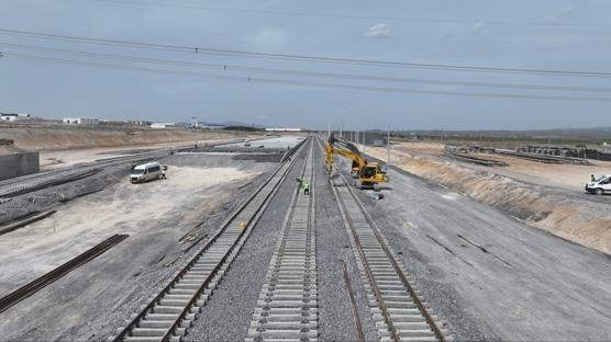 Maliyetleri yar�ya d���recek! Dev demir yolu lojistik merkezi tamamlanmak �zere