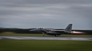 F-16 sava� u�aklar� resmen geldi