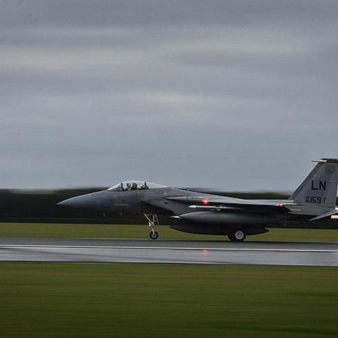 F-16 sava� u�aklar� resmen geliyor