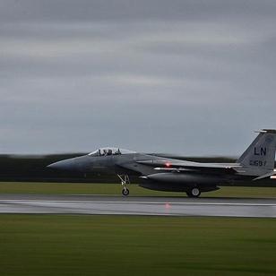 F-16 sava� u�aklar� resmen geliyor