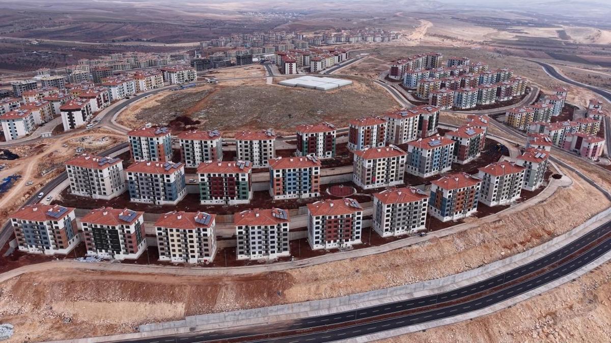 Afet b�lgesinden yat�r�m �ss�ne: 11 il yat�r�m�n yeni adresi olacak