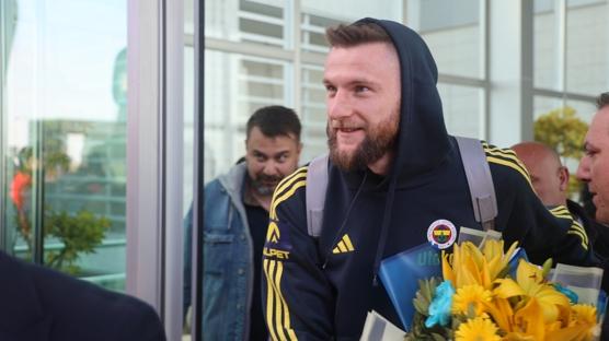 Fenerbah�e kafilesi Konya'ya ula�t�