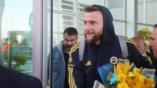 Fenerbah�e kafilesi Konya'ya ula�t�