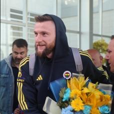 Fenerbah�e kafilesi Konya'ya ula�t�