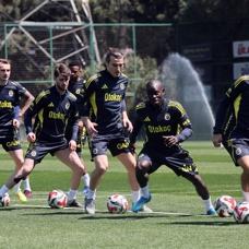 Fenerbah�e kupa ma��na haz�r