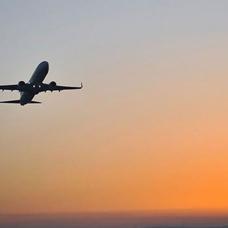 Katar hava sahas�n�n k�smen yeniden a��ld���n� duyurdu