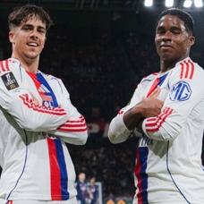 Lyon deplasmanda Paris Saint-Germain'i devirdi