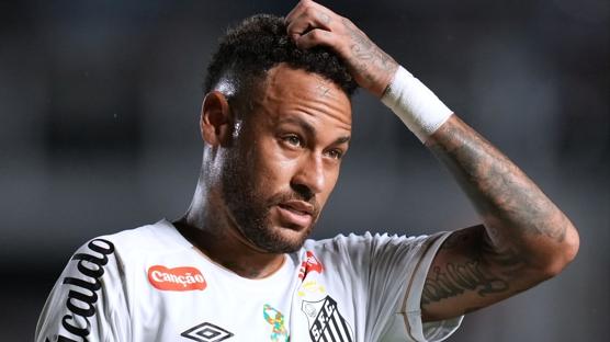 Neymar ele�tirilere cevap verdi: Fazla ileri gidiyorsunuz