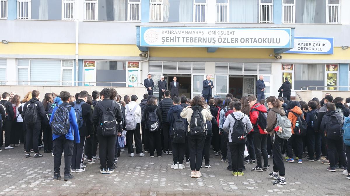 Okul sald�r�s�nda hayat�n� kaybedenler an�ld�