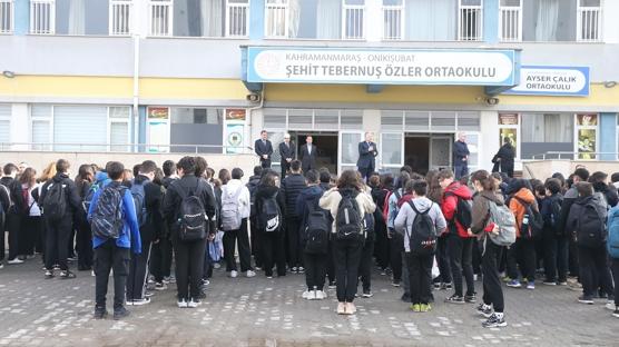 Okul sald�r�s�nda hayat�n� kaybedenler an�ld�