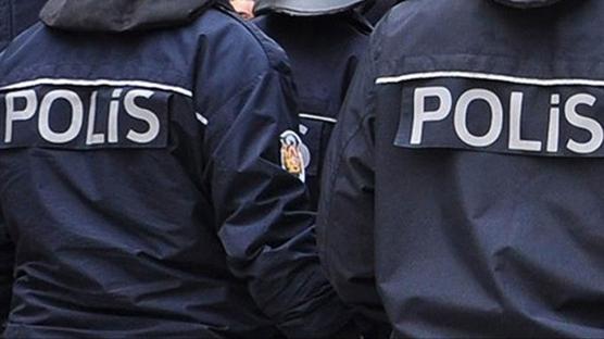 Sosyal medyada 'polislik' taslayan ��pheli adliyeye sevk edildi