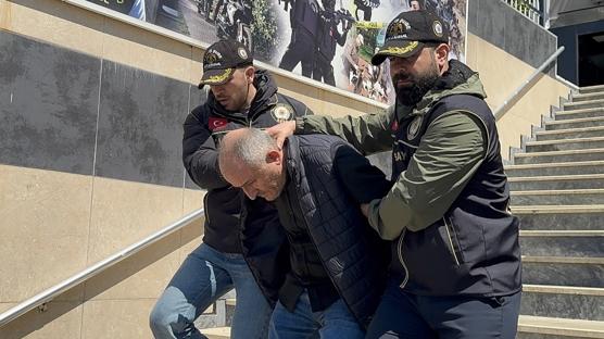 Sosyal medyada 'polislik' taslayan ��pheli adliyeye sevk edildi