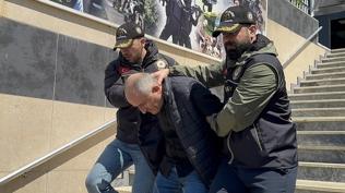 Sosyal medyada 'polislik' taslayan ��pheli adliyeye sevk edildi