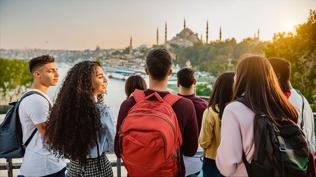 Ya�l� k�taya gen� T�rkiye cevab�: 21 milyon �ocukla AB'ye fark at�ld�