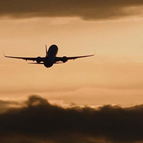 50 g�nl�k ara sona eriyor: �ran hava sahas� i� u�u�lara ba�layacak