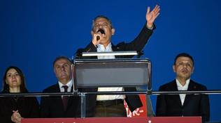 CHP'nin s�r�klendi�i siyasi �ukurun en net �zeti