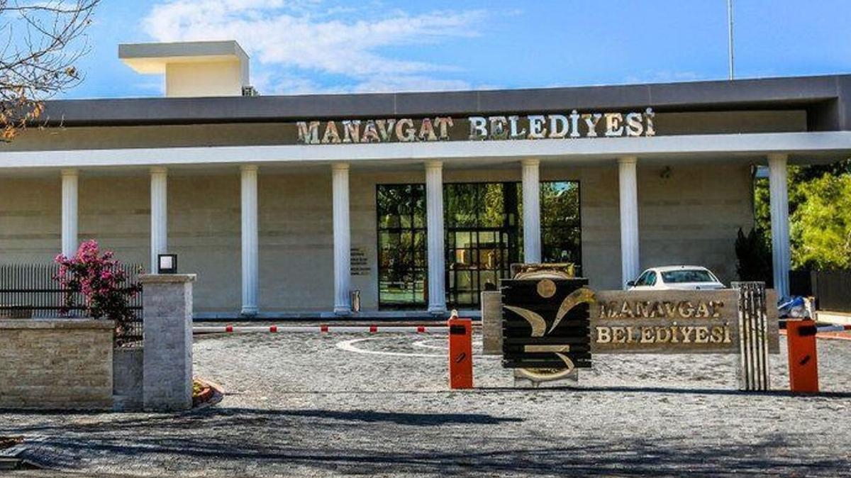 CHP'li belediyede yolsuzluk dalgas�