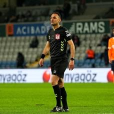 Galatasaray-Gen�lerbirli�i ma��n�n hakemi O�uzhan Aksu oldu