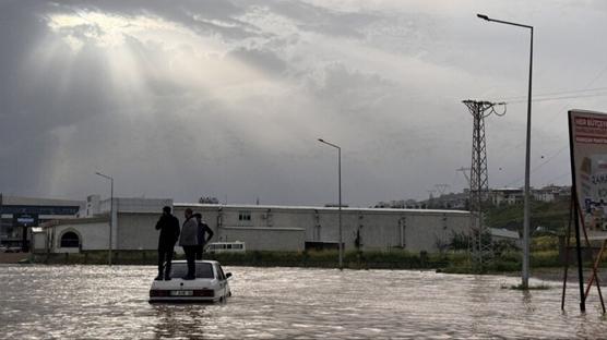 ��i�leri Bakanl���ndan uyar�! Kuvvetli sa�anak geliyor