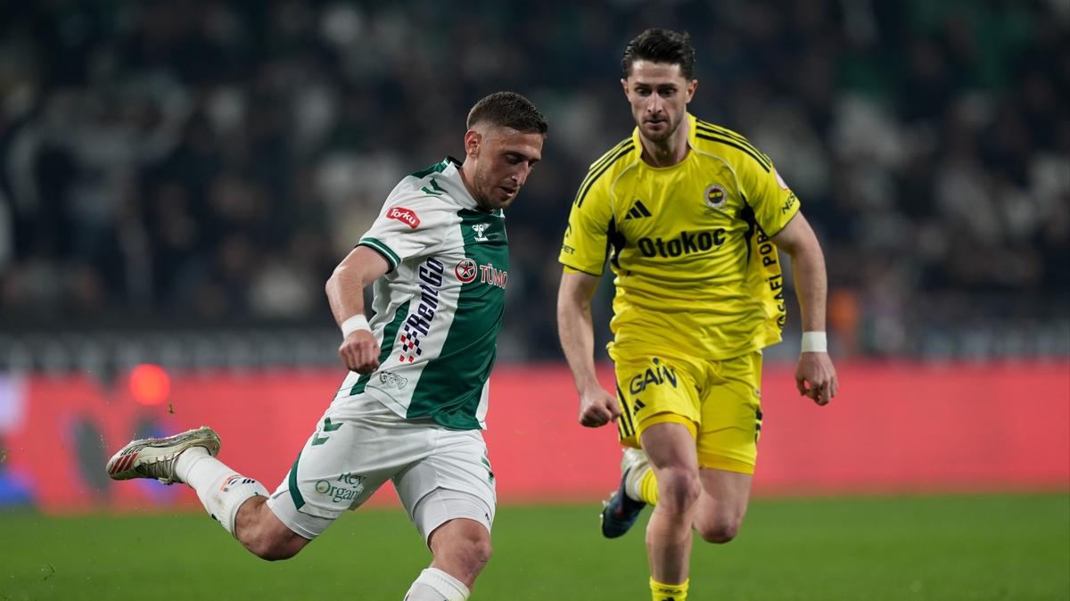 �smail Y�ksek sert konu�tu! 'Tek kelimeyle rezillik...'