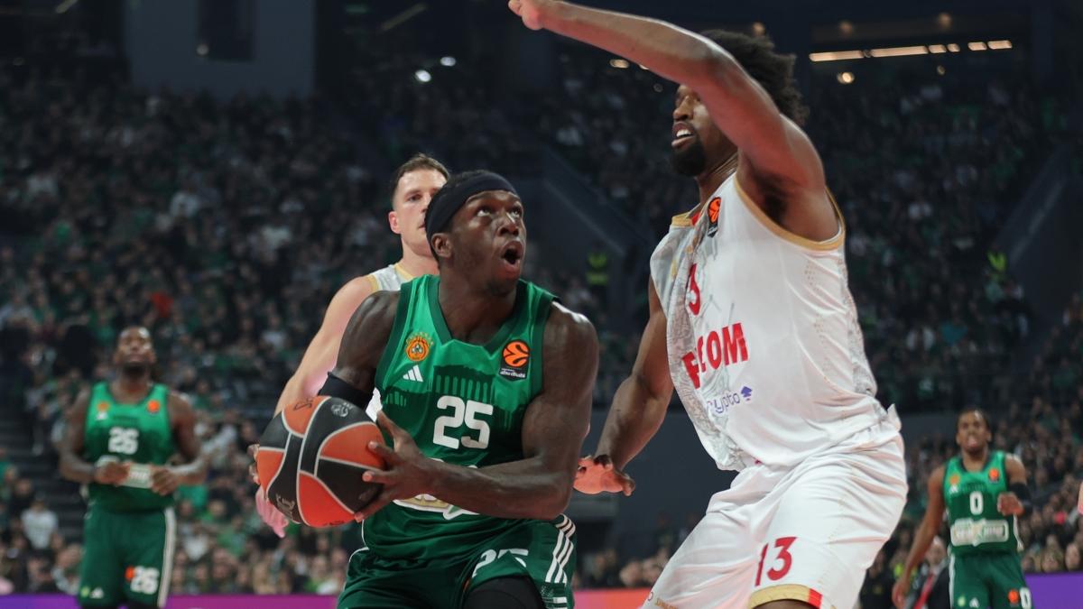 Panathinaikos, Monaco'yu devirerek play-off turuna kald�