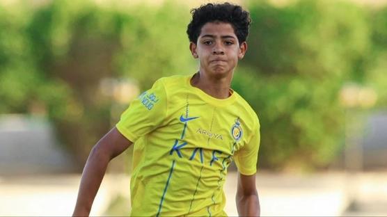 Ronaldo ve o�lu ayn� tak�mda oynayabilir! ��te Al-Nassr'�n plan�...