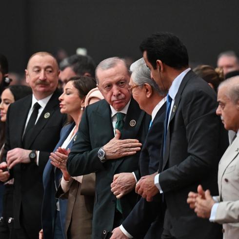 'T�rkiye ba�ard�' �vg�s�: Erdo�an ayn� mek�nda bir araya gelmeyecek liderleri bulu�turdu