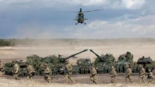 Almanya yeni askeri stratejisini a��klad�: Amac�m�z Avrupa'n�n en g��l� konvansiyonel ordusu olmak