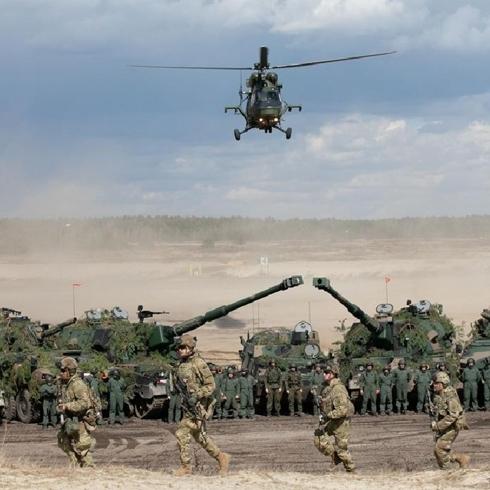 Almanya yeni askeri stratejisini a��klad�: Amac�m�z Avrupa'n�n en g��l� konvansiyonel ordusu olmak