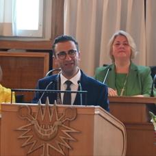 Bir ilke imza att�! Almanya'n�n Kiel kentine T�rk belediye ba�kan�