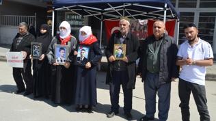 DEM Parti �n�nde evlat n�beti: Sizi korkutuyorlar, gelin teslim olun