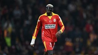 Osimhen hakeme tepki g�sterdi