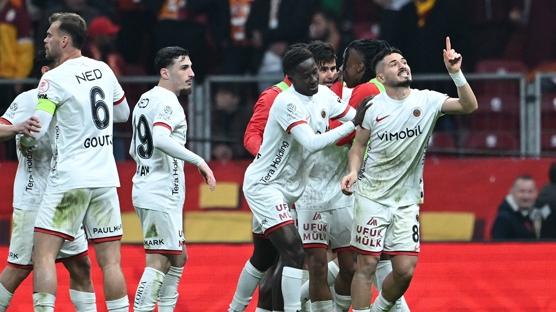 Galatasaray kupaya veda etti!