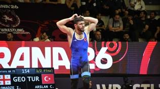 Milli g�re��i Cengiz Arslan'dan Avrupa �ampiyonas�'nda bronz madalya