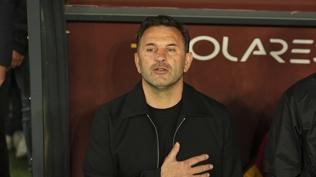 Okan Buruk'tan Osimhen a��klamas�: S�re vermeye �al��aca��z