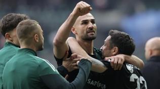 Serdar Dursun'dan minik taraftara anlaml� jest