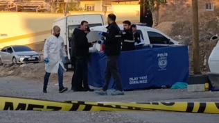 Sokak ortas�nda kanl� infaz: Arkada� aras�ndaki tart��ma kanla bitti