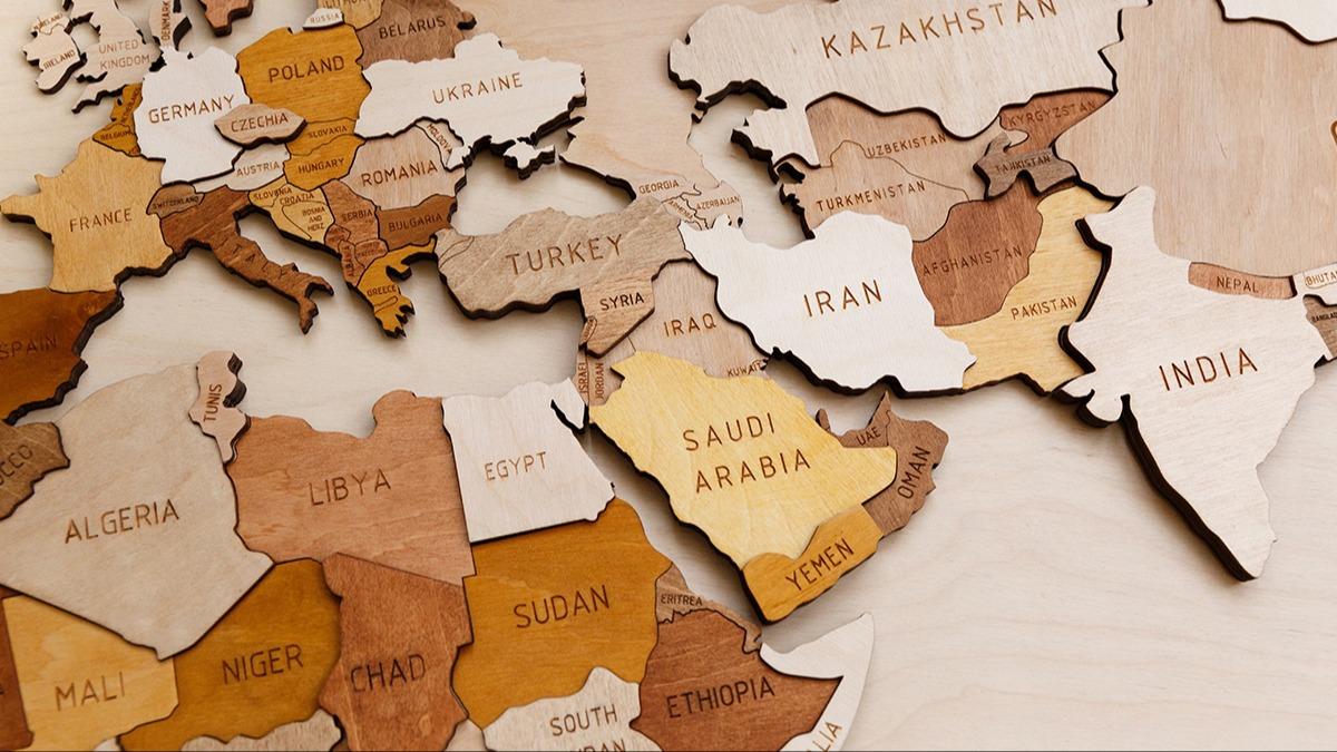 Stratejik s�n�rlara do�ru: Yeni T�rk d�� politikas�