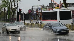 Trakya sele teslim: Cadde ve sokaklar g�le d�nd�