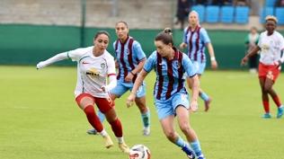 Turkcell Kad�n Futbol S�per Ligi'nde 25. hafta tamamland�