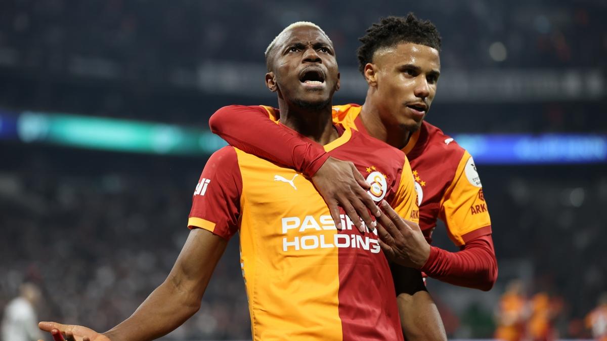 Victor Osimhen'de dev derbi