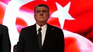 Be�ikta� Ba�kan� Adal�'dan 23 Nisan mesaj�