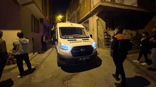 �zmir'de e�ini evinde tabancayla �ld�ren zanl� yakaland�