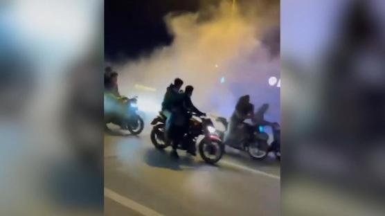 Konvoy pahal�ya patlad�! 6 motosiklet s�r�c�s�ne polis ac�mad�