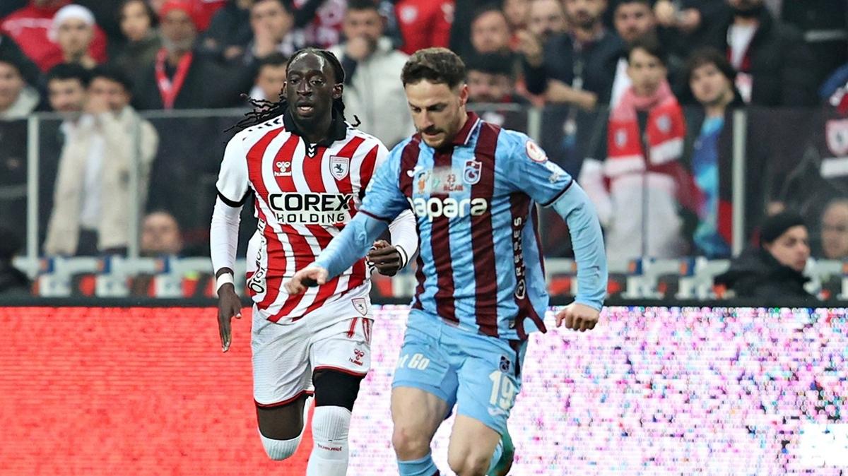 Trabzonspor kupada yar� finalde!