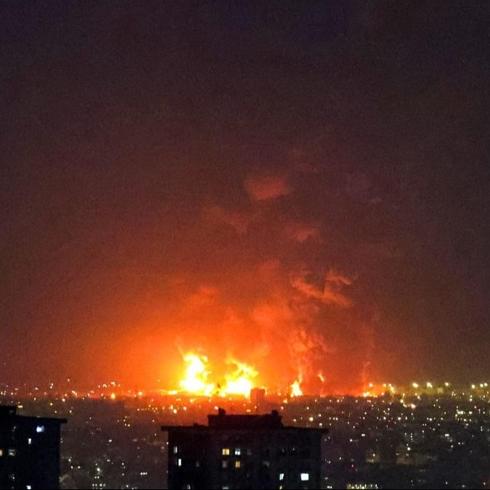 Tahran'da �iddetli patlama sesleri