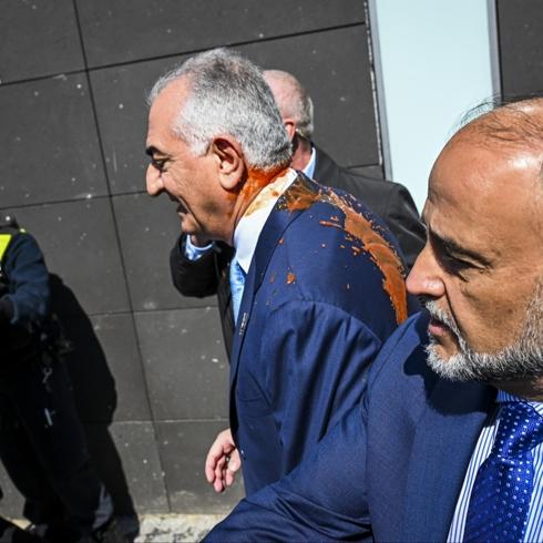 Siyonist kuklas� Pehlevi'ye Berlin'de so�uk du�