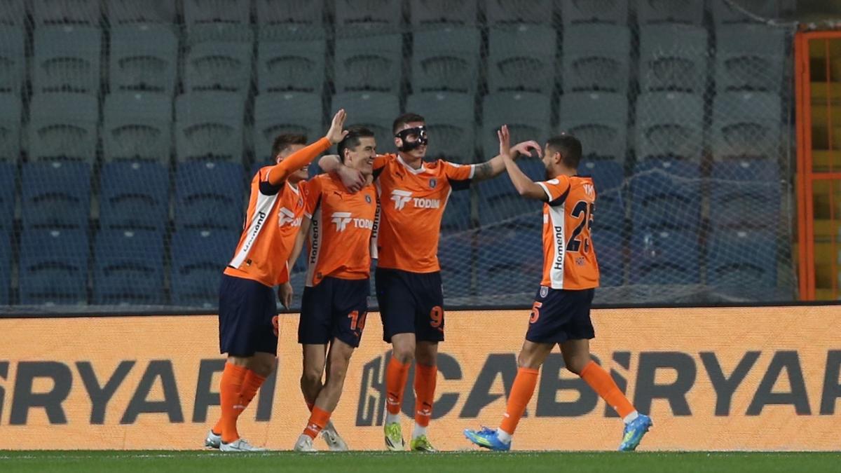 Ba�ak�ehir, Kas�mpa�a kar��s�nda farkl� kazand�