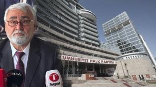 CHP'ye isyan bayra��n� �ekti, zehir zemberek s�zlerle istifa etti