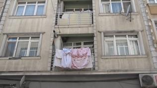 Fatih'te korkun� olay: 4 ya��ndaki �ocuk a��r yaraland�